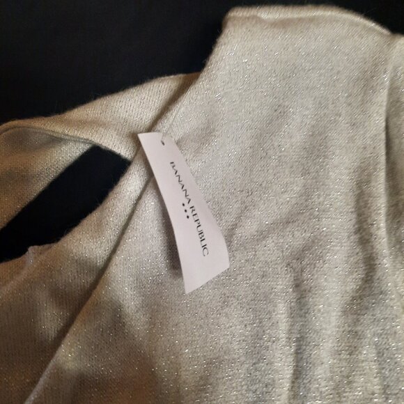 NWT Banana Republic Metallic White Silver Sweater Top Shimmer Back Cut Out XL - Picture 7 of 12